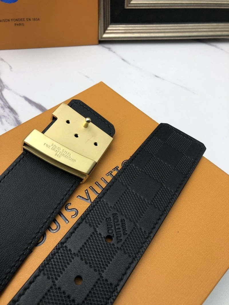Vibrant Louis Vuitton Belts 297805