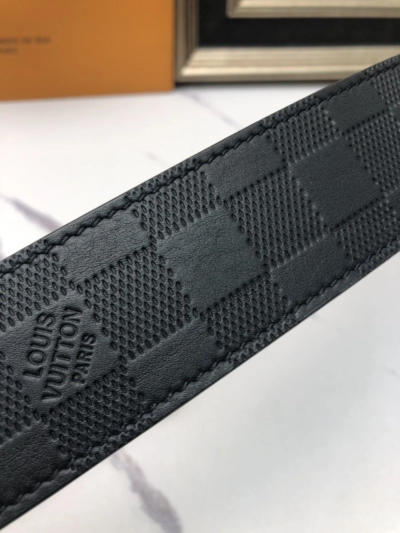 Vibrant Louis Vuitton Belts 297805