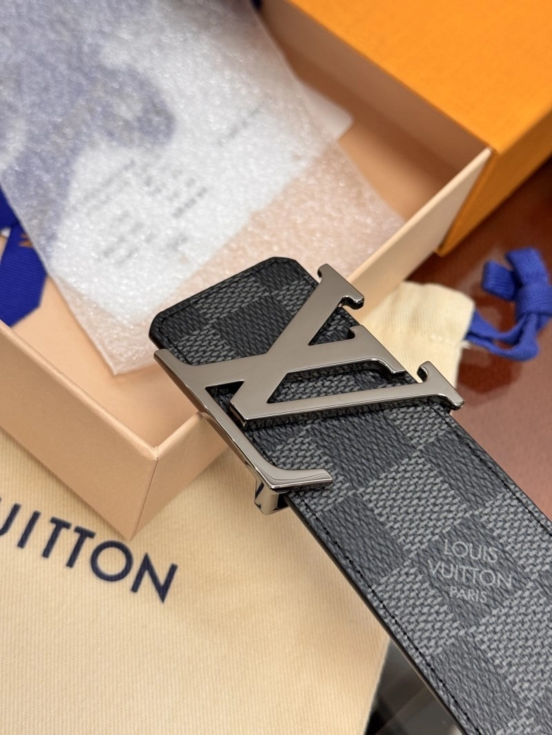 TechFriendly Louis Vuitton Belts 297769