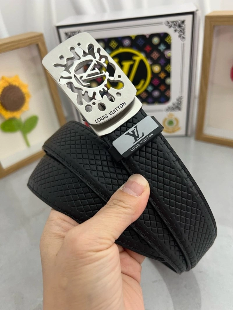 Packable Louis Vuitton Belts 297756