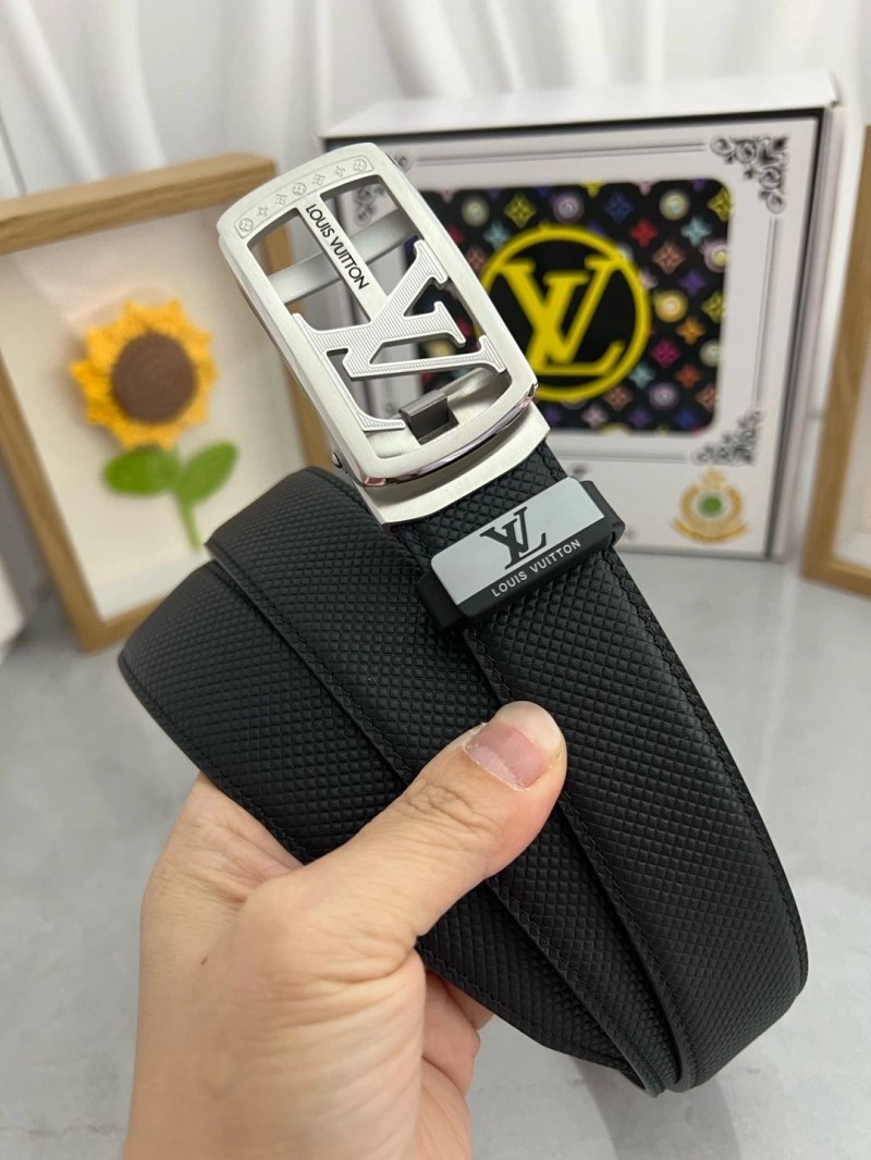 Louis Vuitton Belts Practical 297736