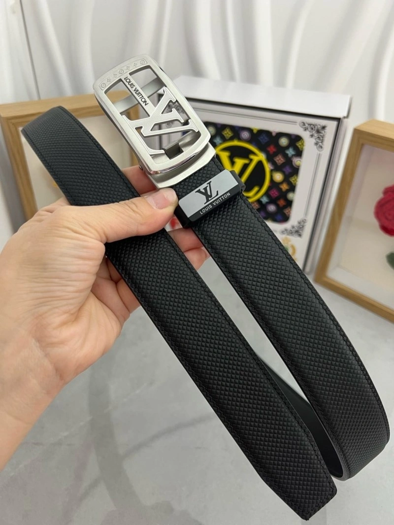 Louis Vuitton Belts Practical 297736