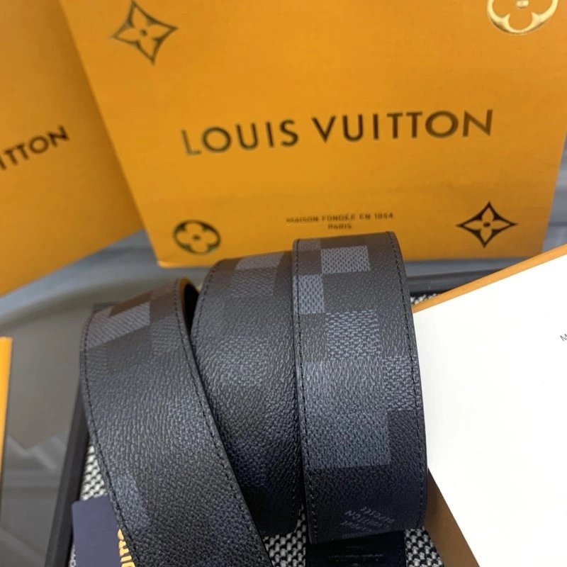 Louis Vuitton Belts Durable 297712