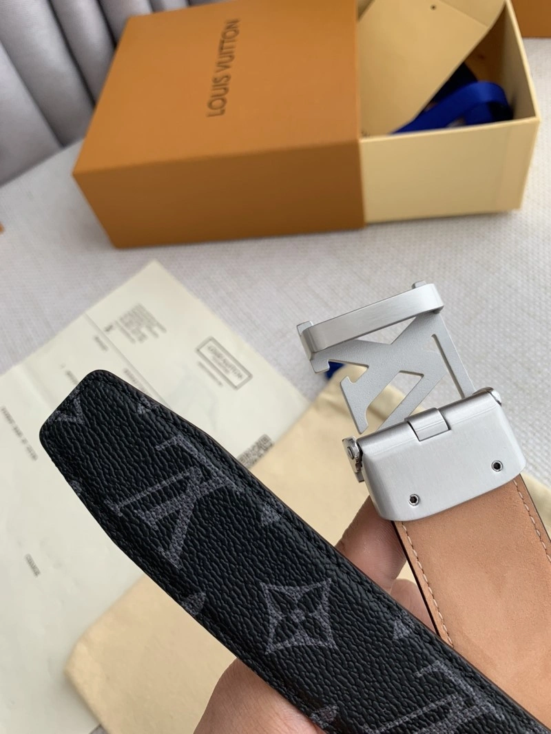 Breathable Louis Vuitton Belts 297675