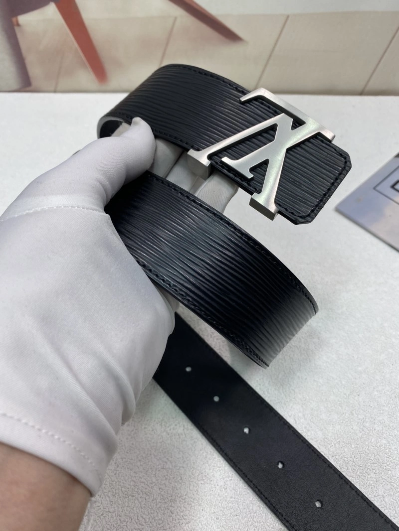 Minimalist Louis Vuitton Belts 297656