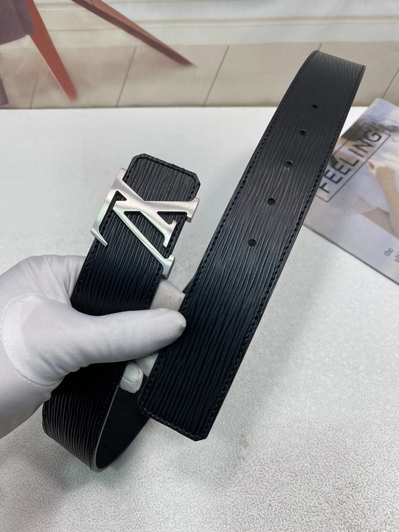 Minimalist Louis Vuitton Belts 297656