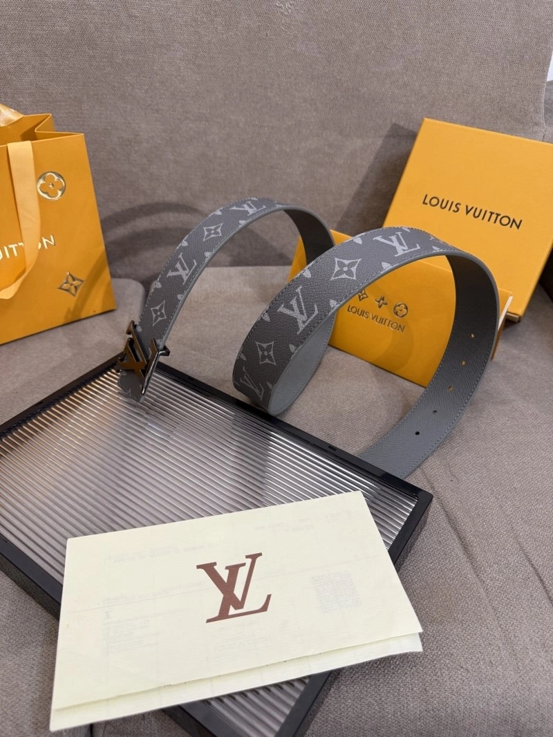EyeCatching Louis Vuitton Belts 297581