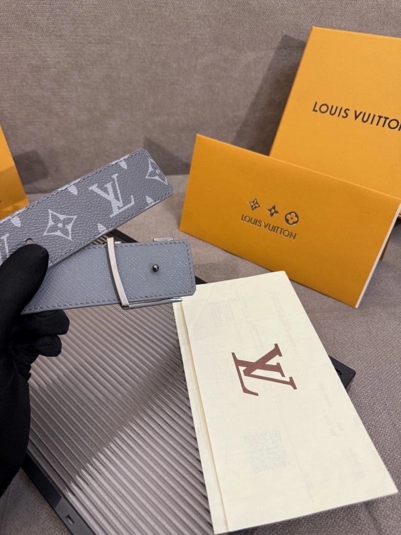 EyeCatching Louis Vuitton Belts 297581
