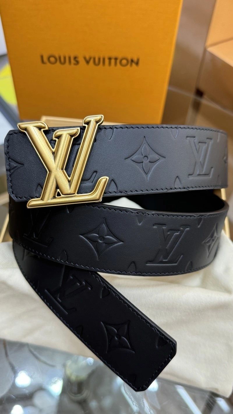 Louis Vuitton Belts Breathable 297590