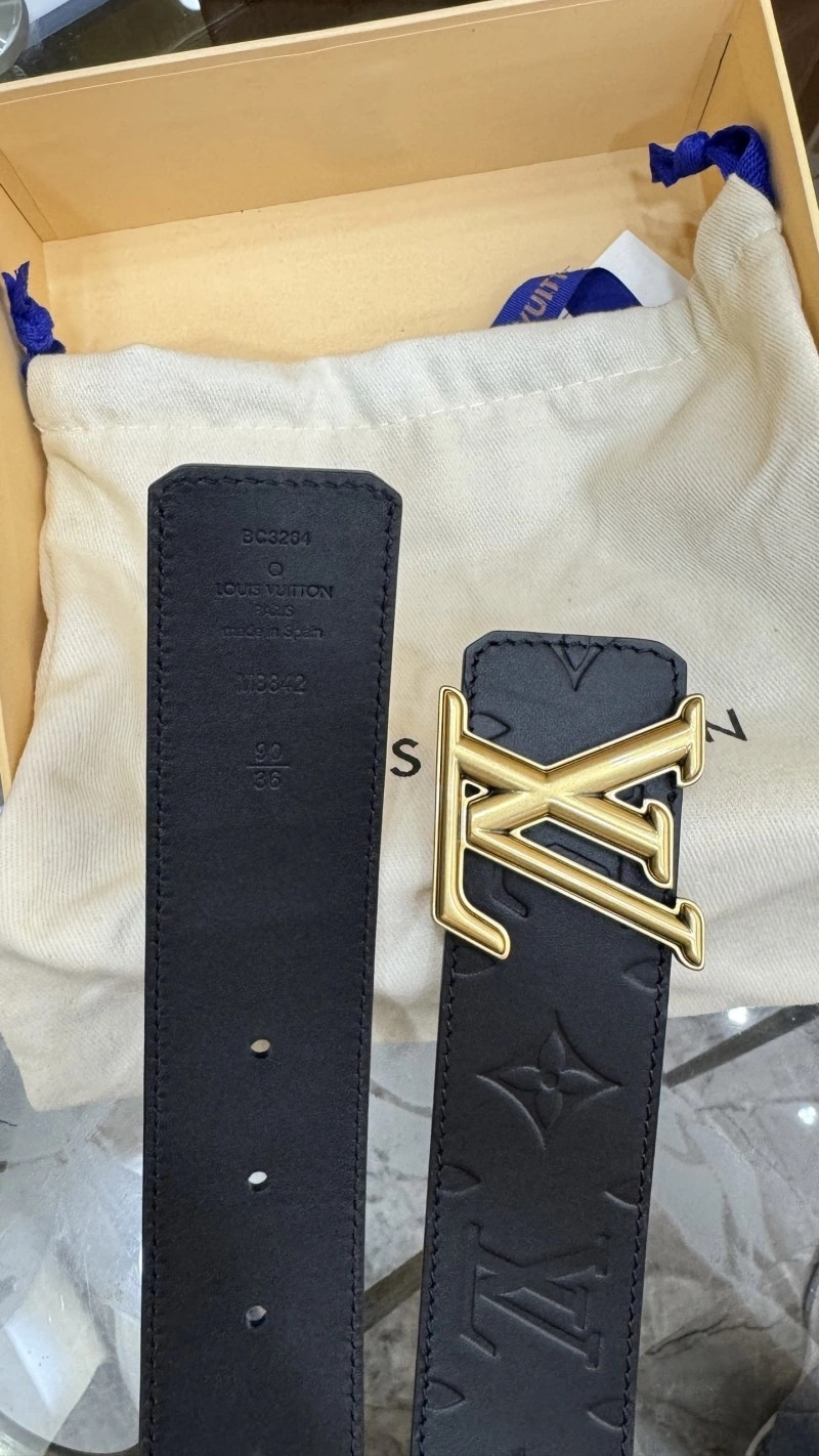 Louis Vuitton Belts Breathable 297590