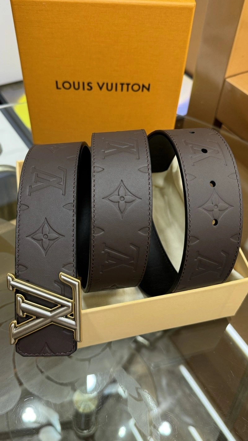 Fashionable Louis Vuitton Belts 297589