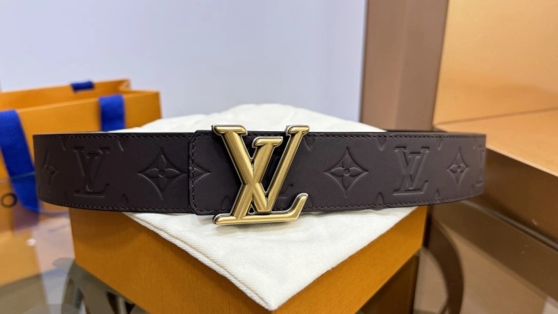 Modern Louis Vuitton Belts 297592