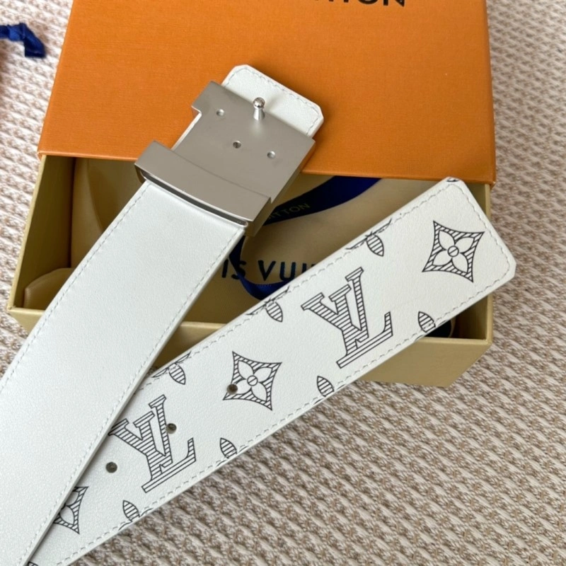 Sophisticated Louis Vuitton Belts 297497