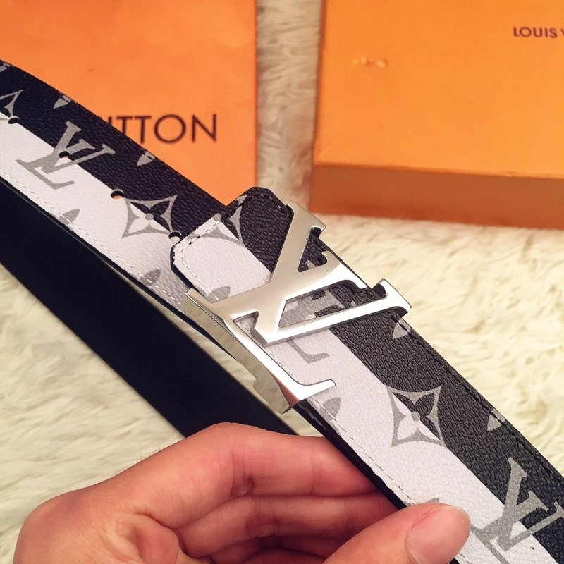 Sophisticated Louis Vuitton Belts 297487