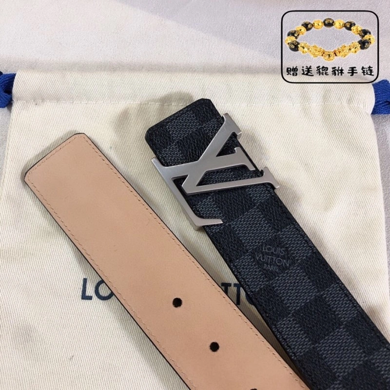 Effortless Louis Vuitton Belts 297458