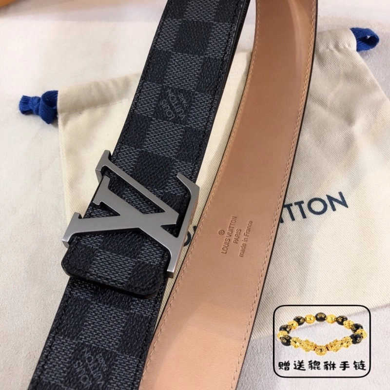 Effortless Louis Vuitton Belts 297458