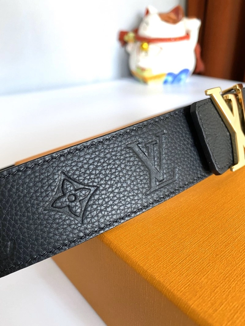 EyeCatching Louis Vuitton Belts 297427