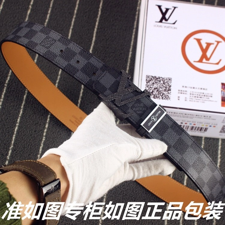 Minimalist Louis Vuitton Belts 297384