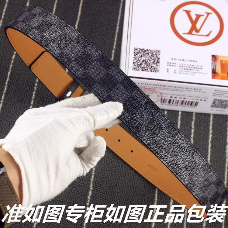 Minimalist Louis Vuitton Belts 297384
