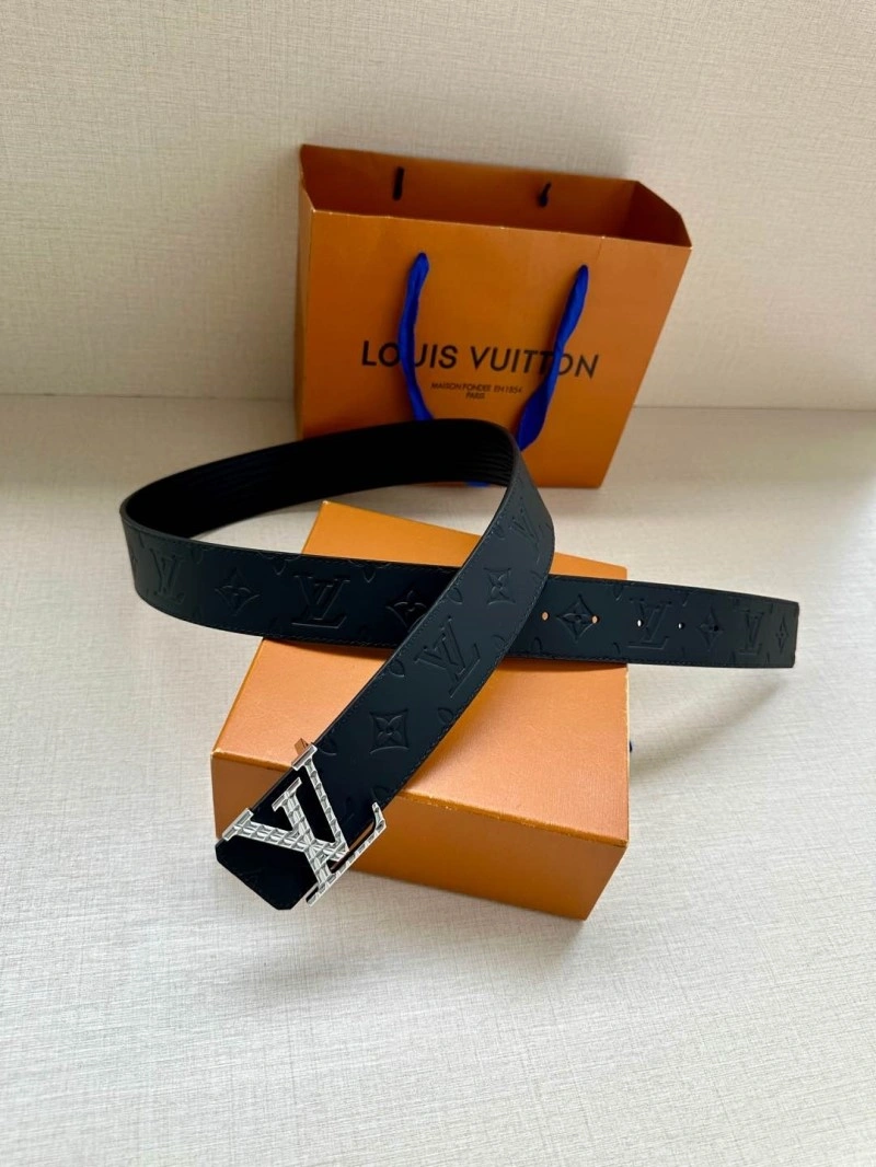 Louis Vuitton Belts Flexible 297352