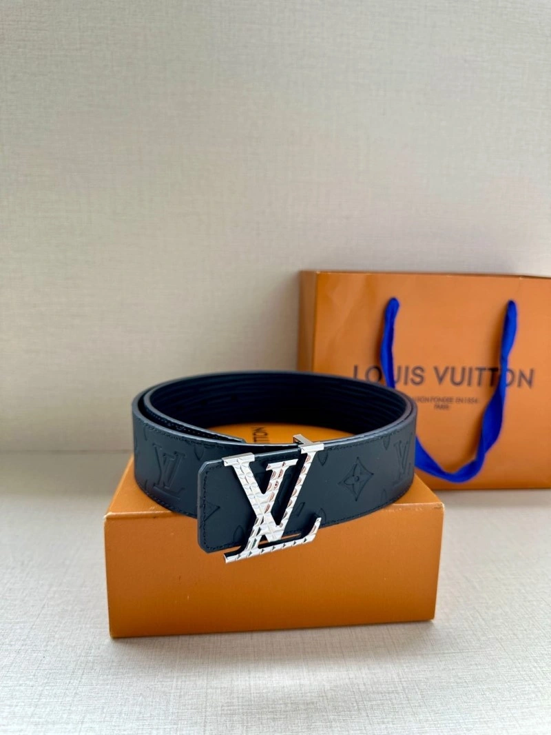 Louis Vuitton Belts Flexible 297352