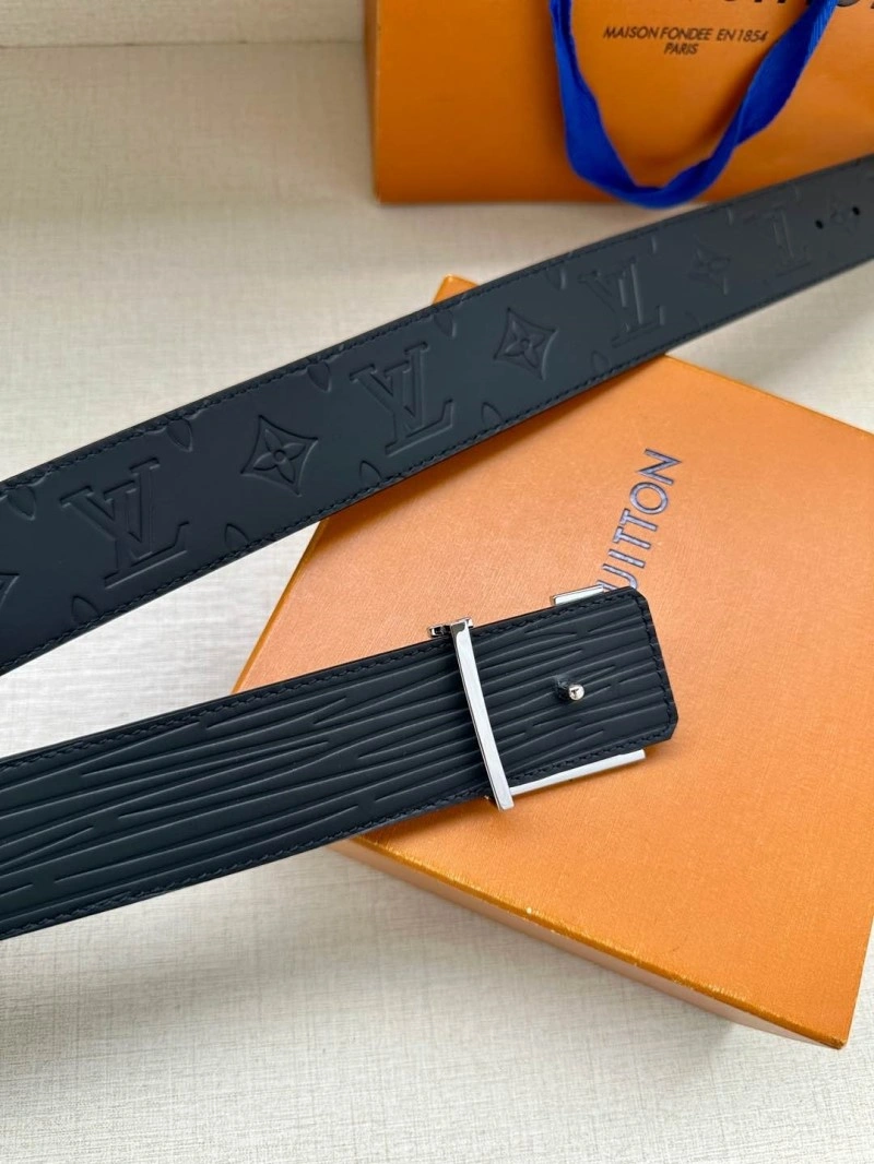 Louis Vuitton Belts Flexible 297352