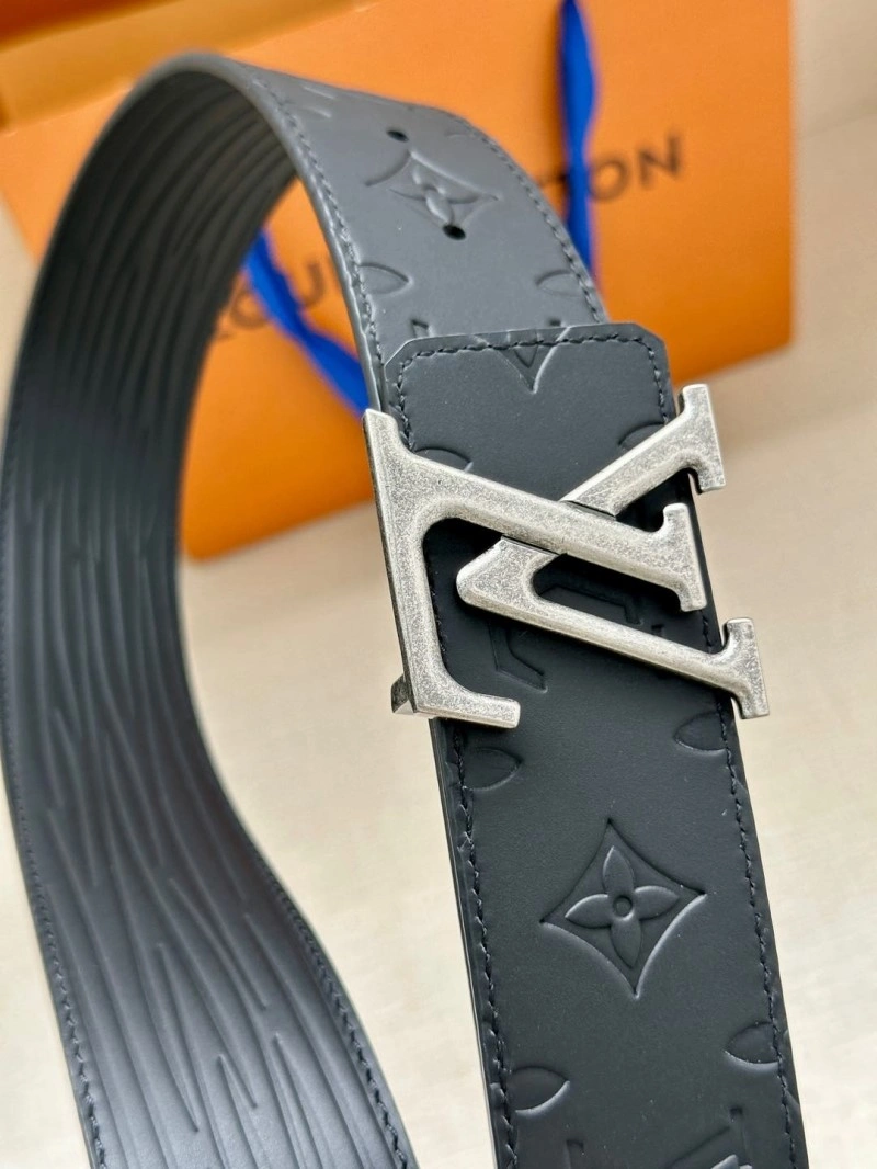 WellDesigned Louis Vuitton Belts 297354