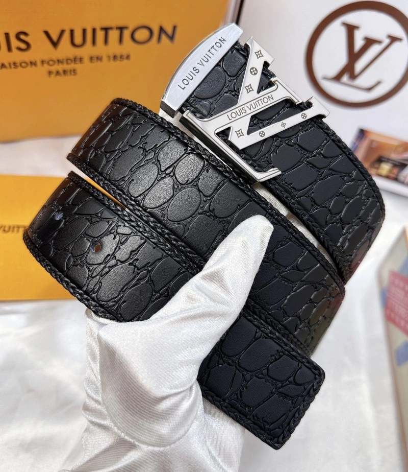 Compact Louis Vuitton Belts 297329