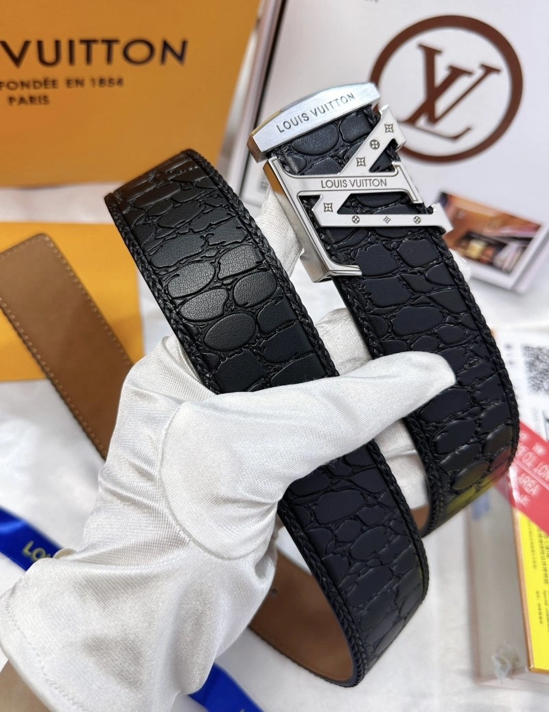 Compact Louis Vuitton Belts 297329