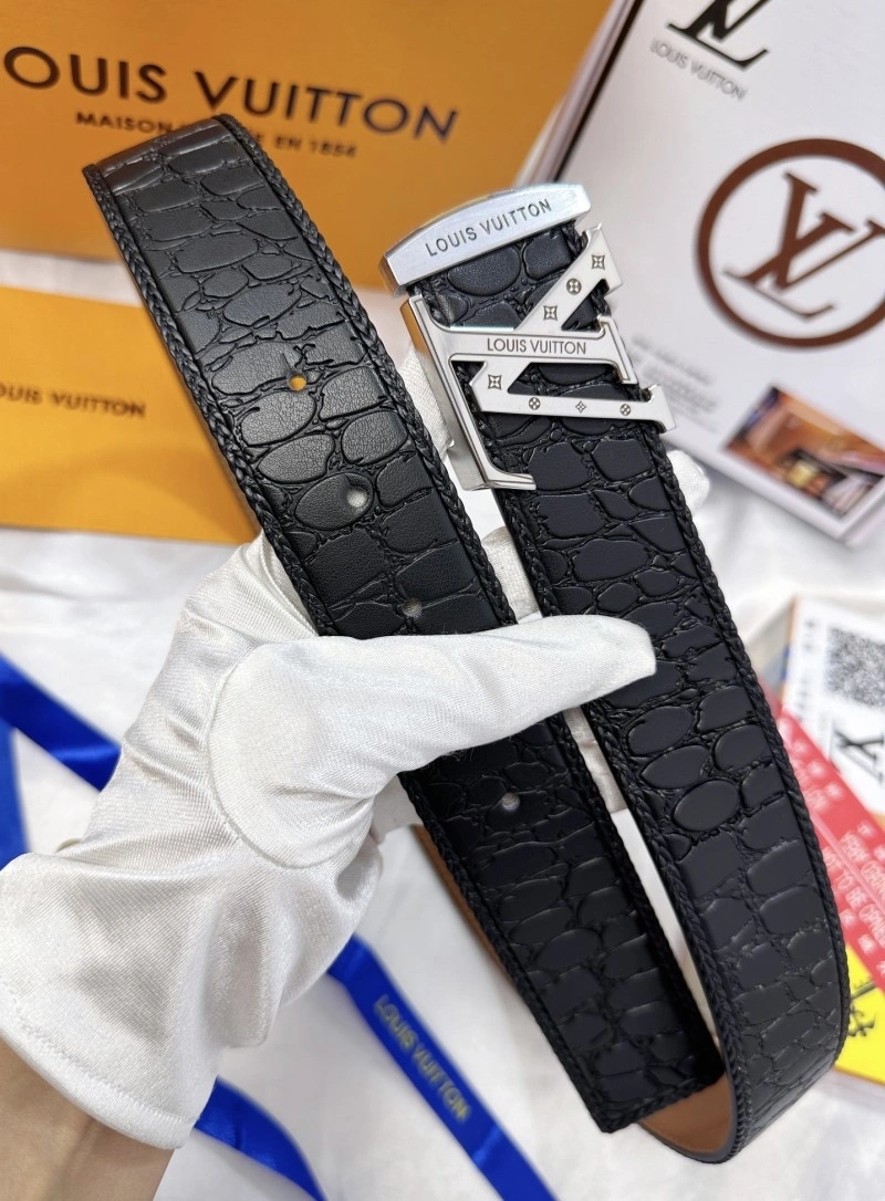 Compact Louis Vuitton Belts 297329