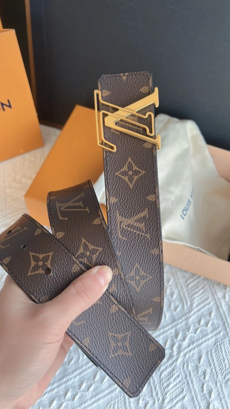 MultiPurpose Louis Vuitton Belts 302287