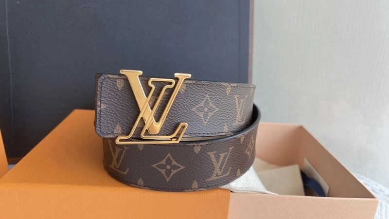 MultiPurpose Louis Vuitton Belts 302287