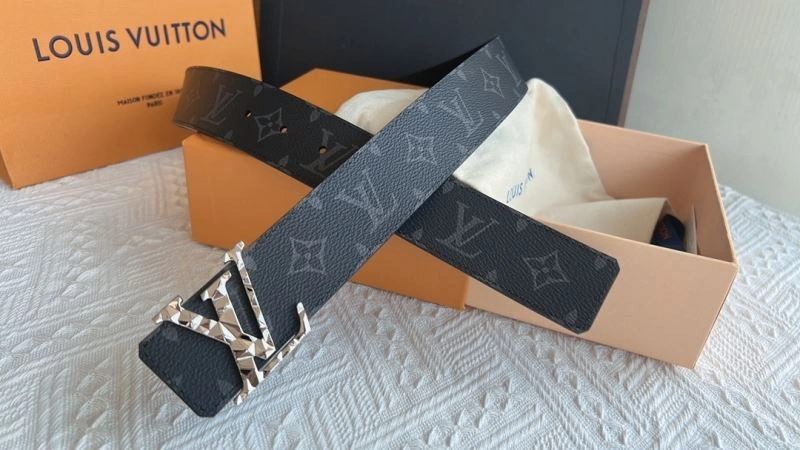 FlexibleFit Louis Vuitton Belts 302262
