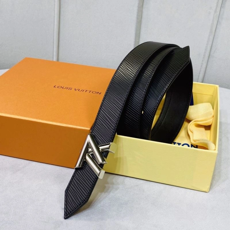 Versatile Louis Vuitton Belts 302272