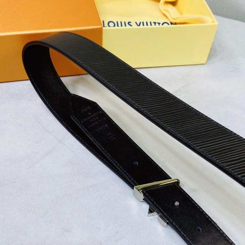 Versatile Louis Vuitton Belts 302272
