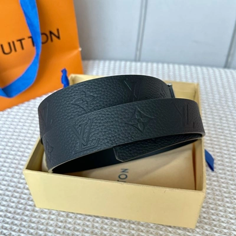 Elegant Louis Vuitton Belts 302281