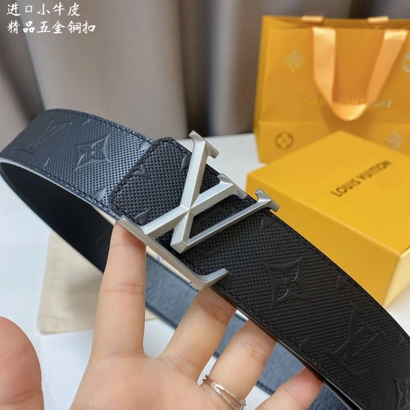 Unique Louis Vuitton Belts 302276
