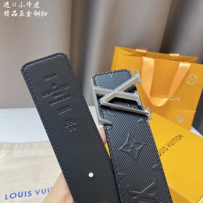Unique Louis Vuitton Belts 302276