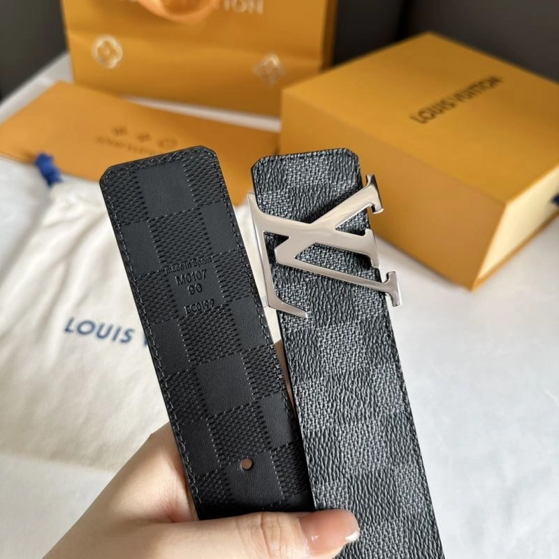 Practical Louis Vuitton Belts 302230