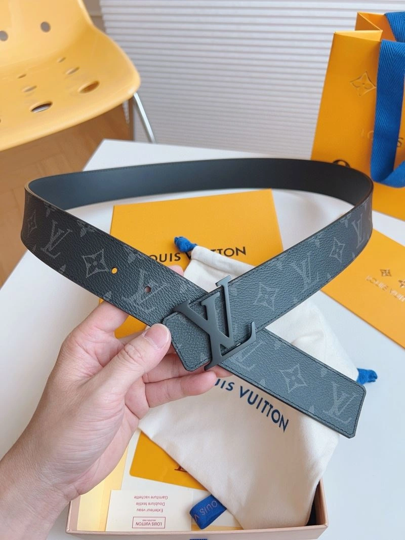 Bright Louis Vuitton Belts 302190
