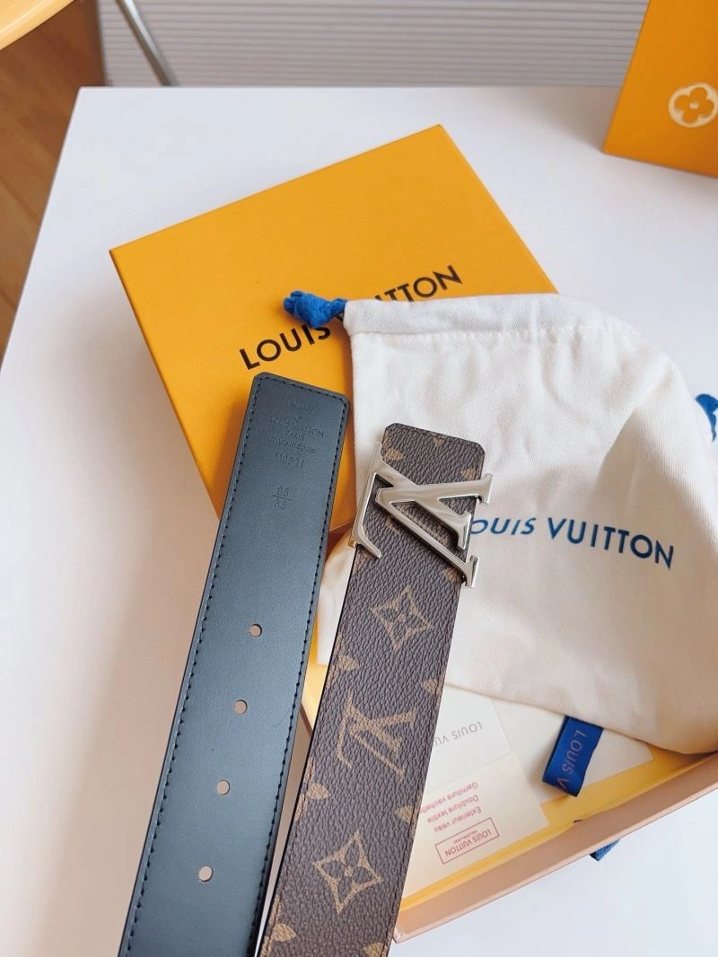 Snug Louis Vuitton Belts 302199