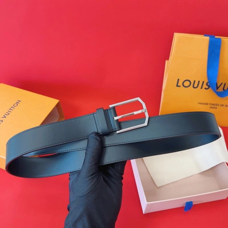 Stretchable Louis Vuitton Belts 302189