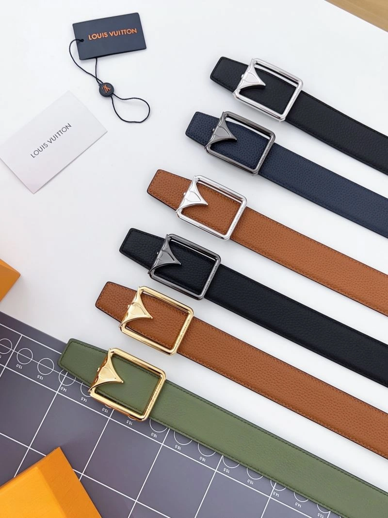 Versatile Louis Vuitton Belts 302158