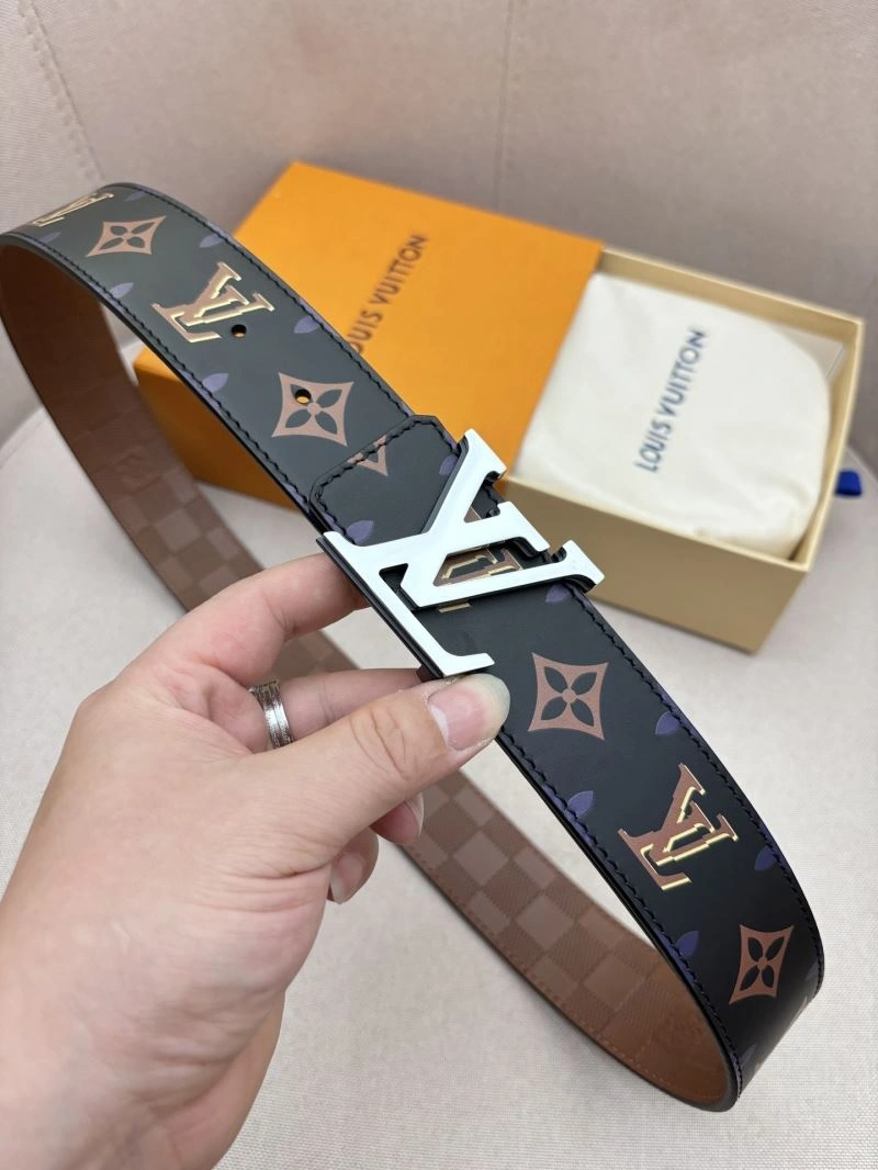 Unisex Louis Vuitton Belts 302071