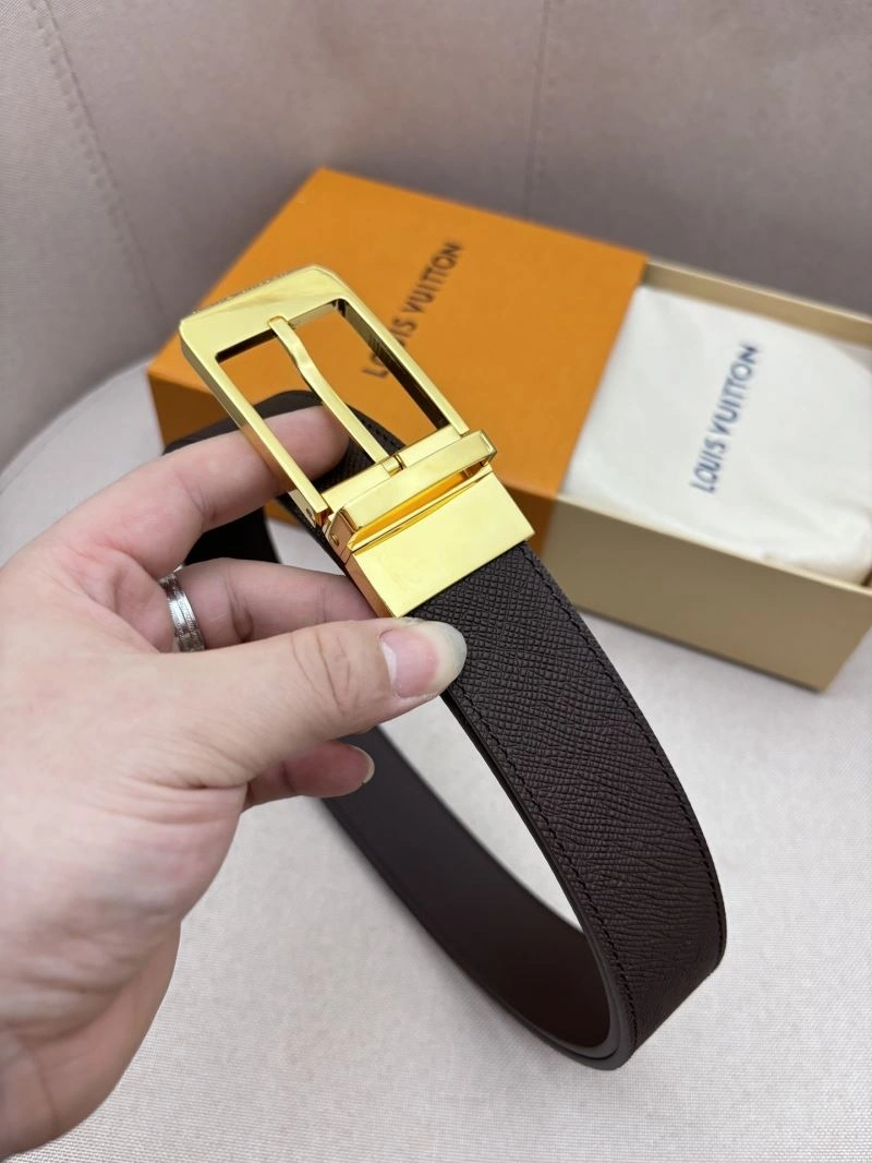 Versatile Louis Vuitton Belts 302029