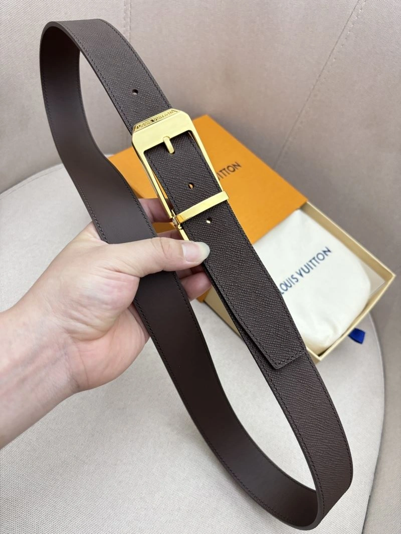 Versatile Louis Vuitton Belts 302029