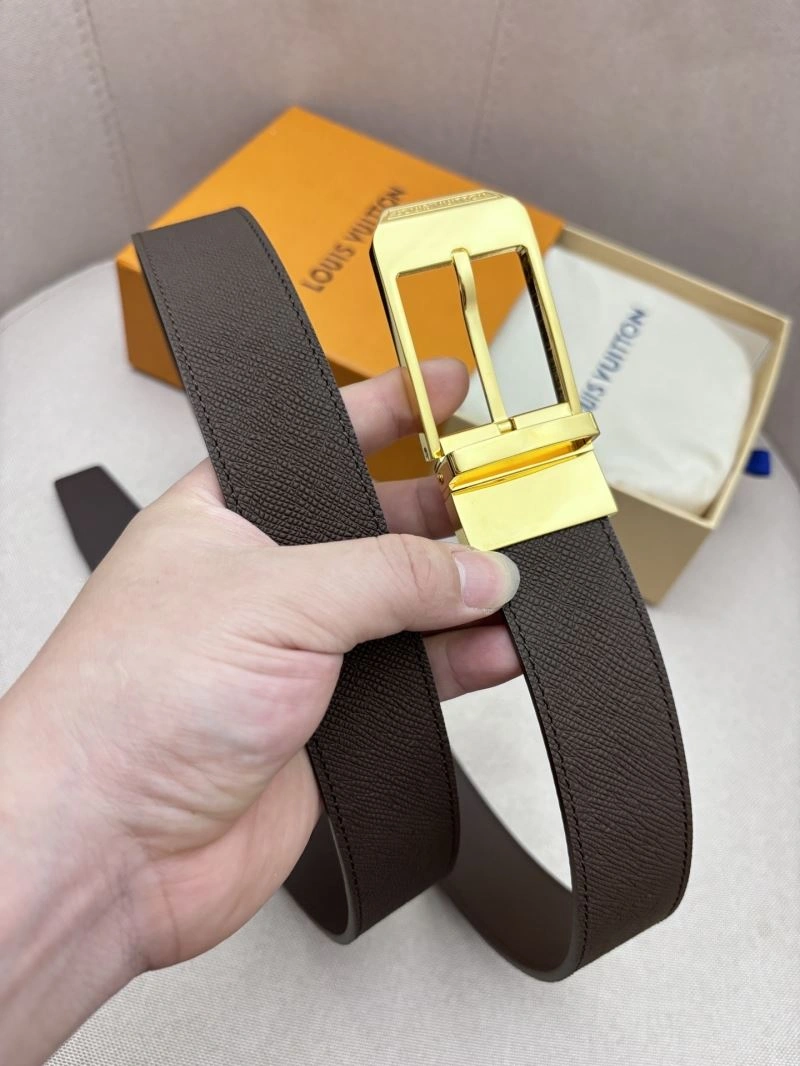 Versatile Louis Vuitton Belts 302029