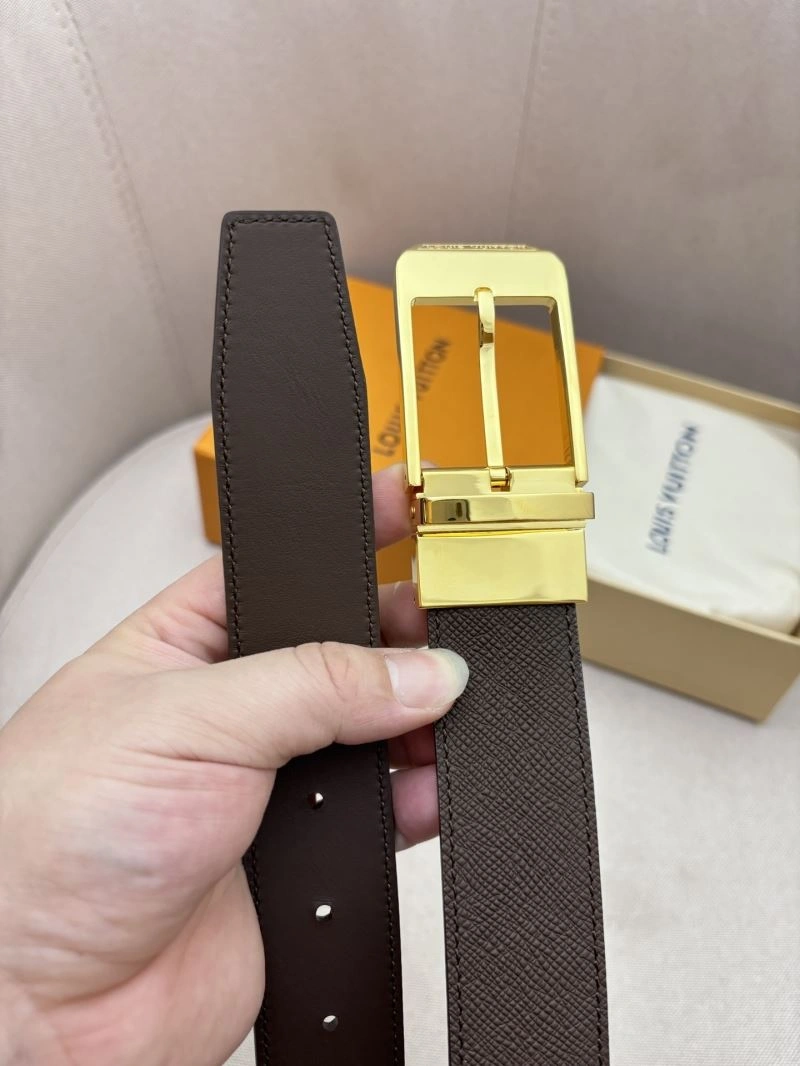 Versatile Louis Vuitton Belts 302029