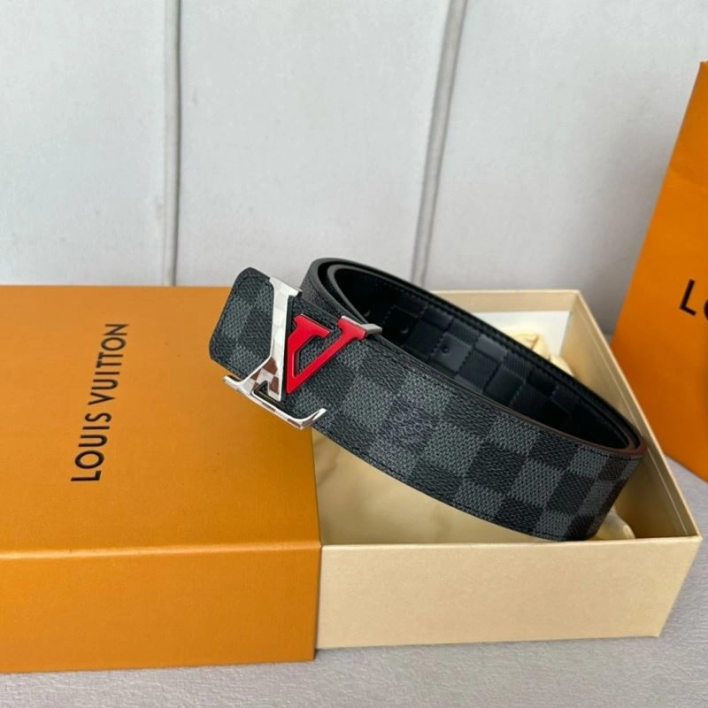 Functional Louis Vuitton Belts 302045