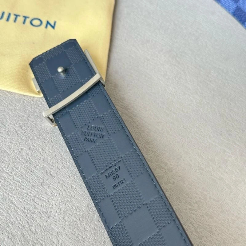 Lightweight Louis Vuitton Belts 302040